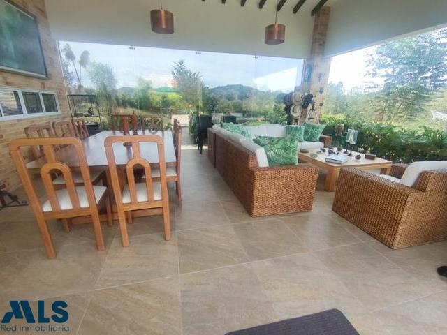 Casa en Corredor Las Palmas – El Retiro – El Retiro – 241089 - El Dandy