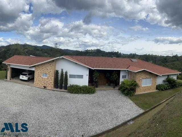 Casa en Corredor Las Palmas – El Retiro – El Retiro – 241089 - El Dandy