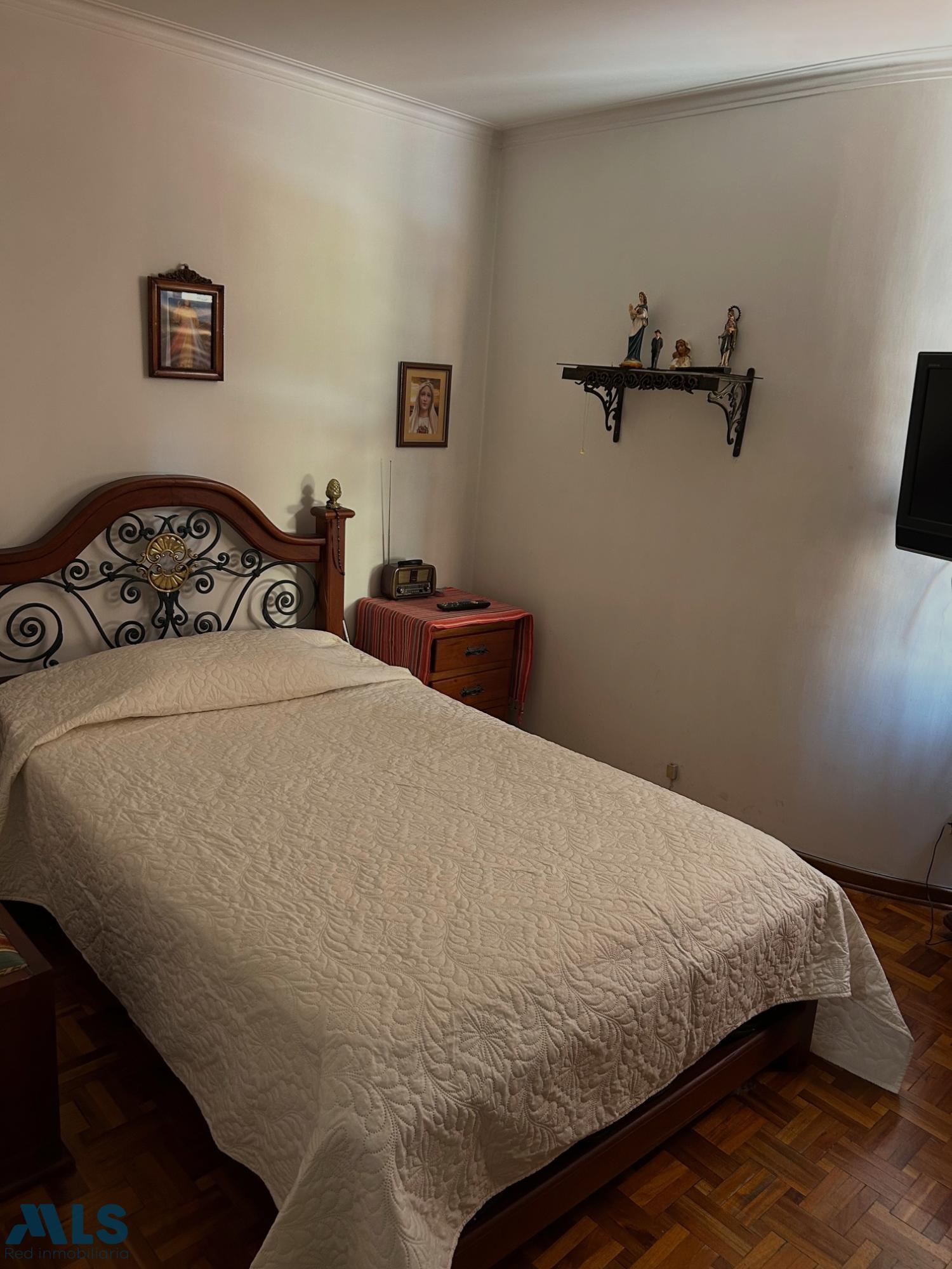 Apartamento en La Castellana – Medellín – 255879 - El Dandy