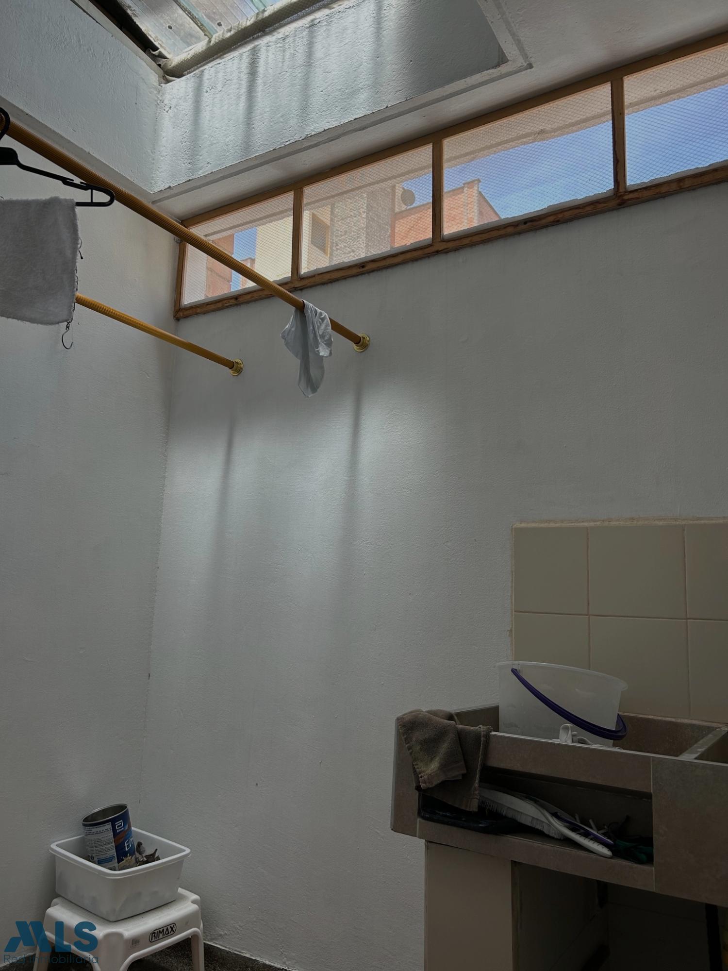 Apartamento en La Castellana – Medellín – 255879 - El Dandy