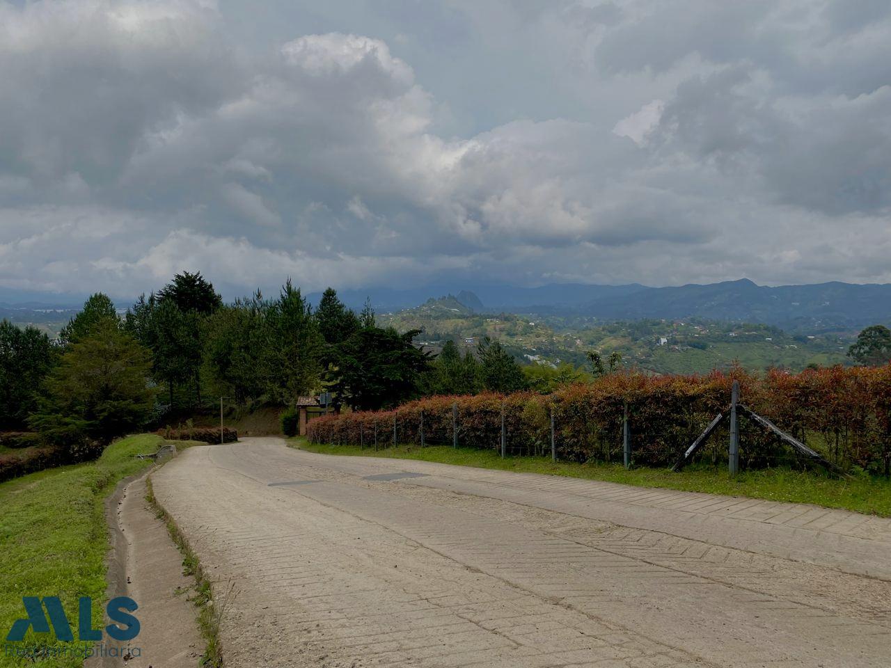 Casa en Corredor El Peñol – Guatape – El Peñol – 263106 - El Dandy