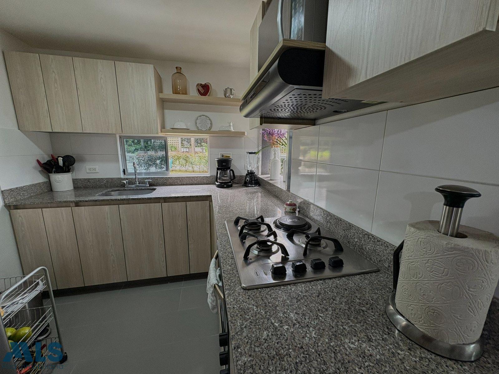 Apartamento en Loma de Los Bernal - foto 4