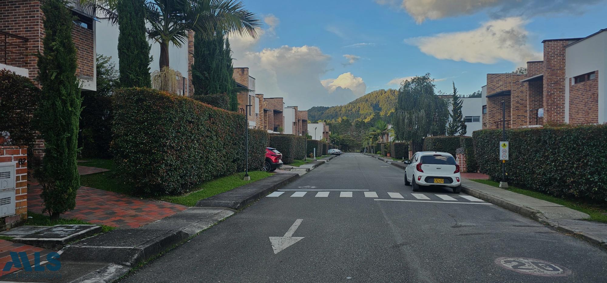 Lote Residencial en Martín Pescador – El Retiro – 264992 - El Dandy