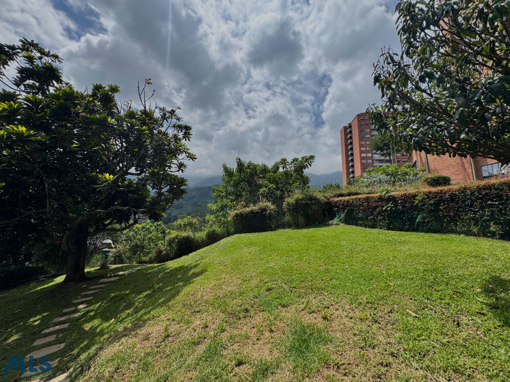 Apartamento en Loma de Las Brujas – Envigado – 265192 - El Dandy