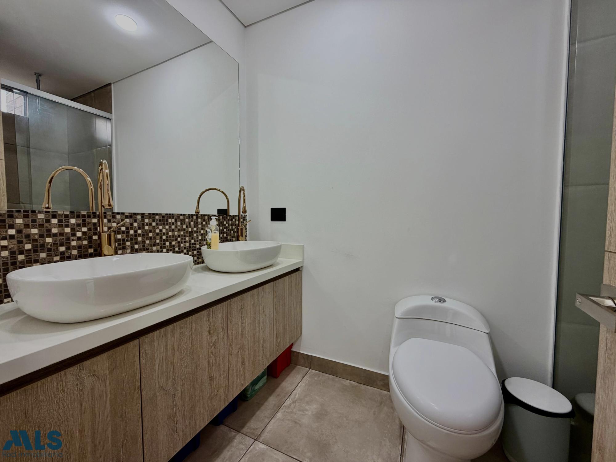 Apartamento en Loma de los Mesa – Envigado – 265805 - El Dandy