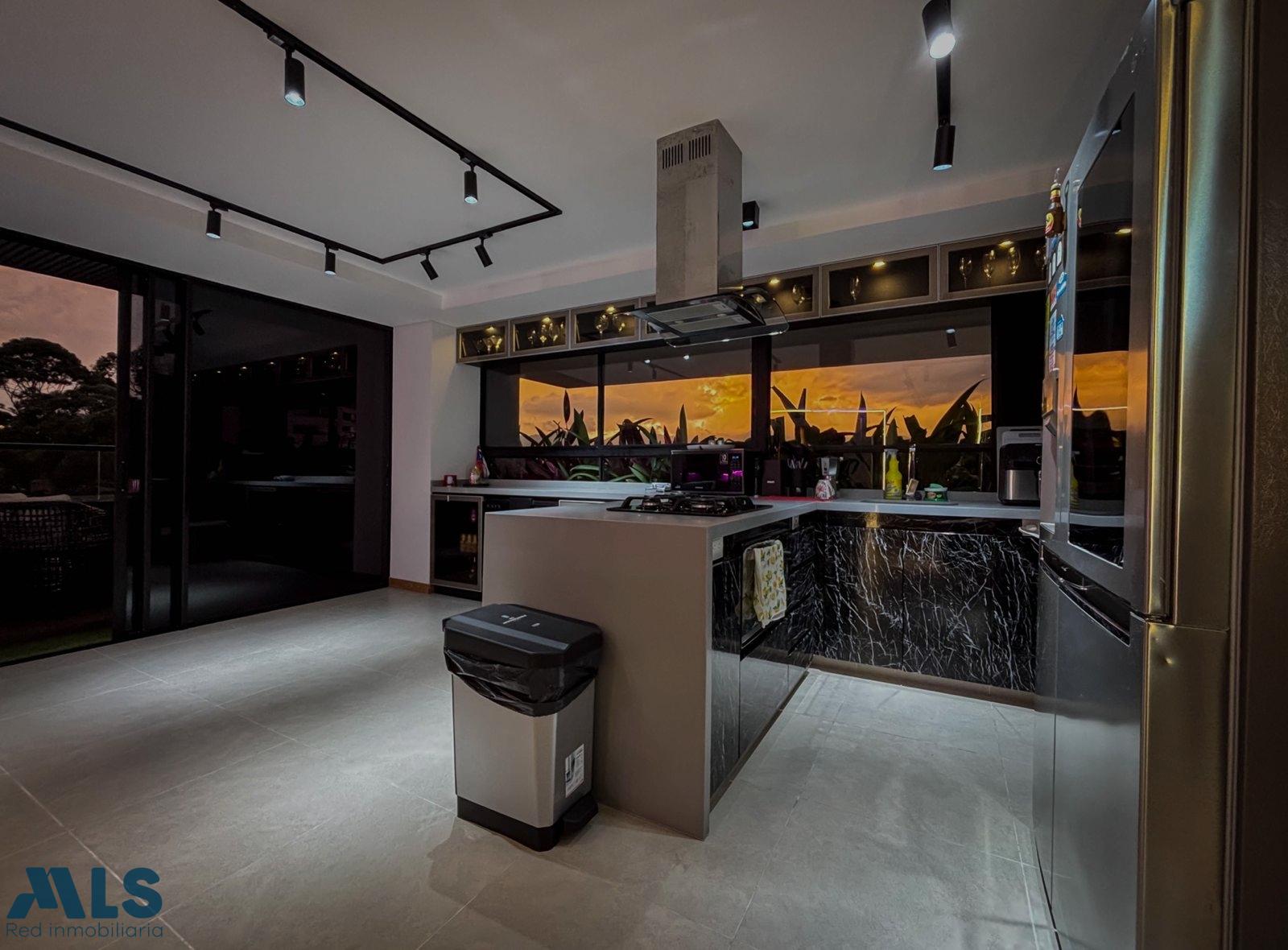 Apartamento en poblado 2 – Medellín – 265883 - El Dandy