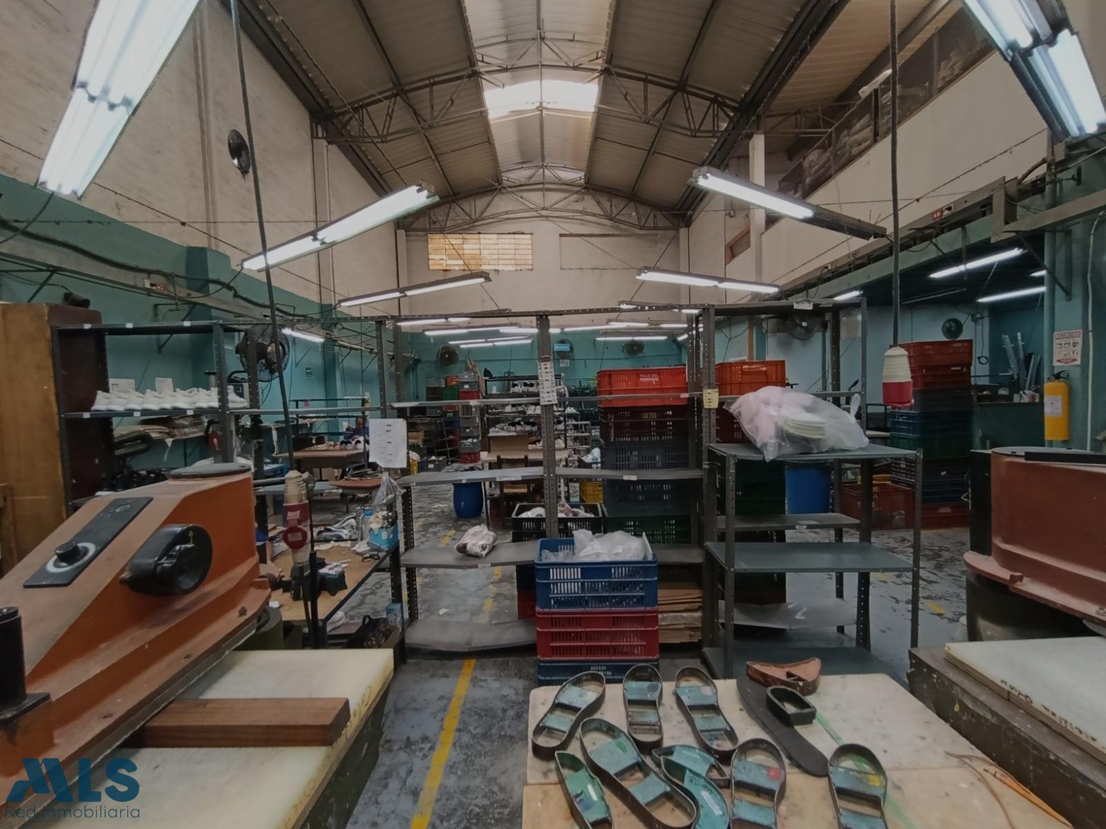 Bodega en Bomboná Nº 1 – Medellín – 265886 - El Dandy