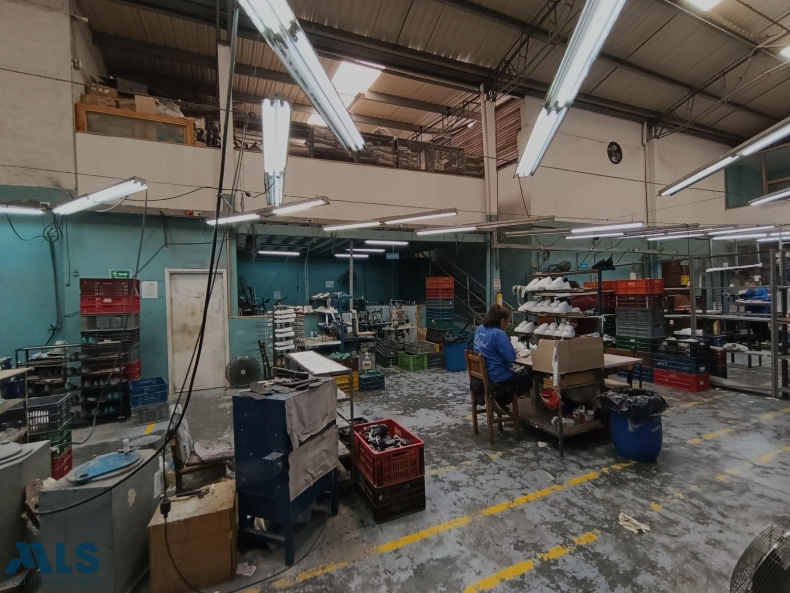 Bodega en Bomboná Nº 1 – Medellín – 265886 - El Dandy