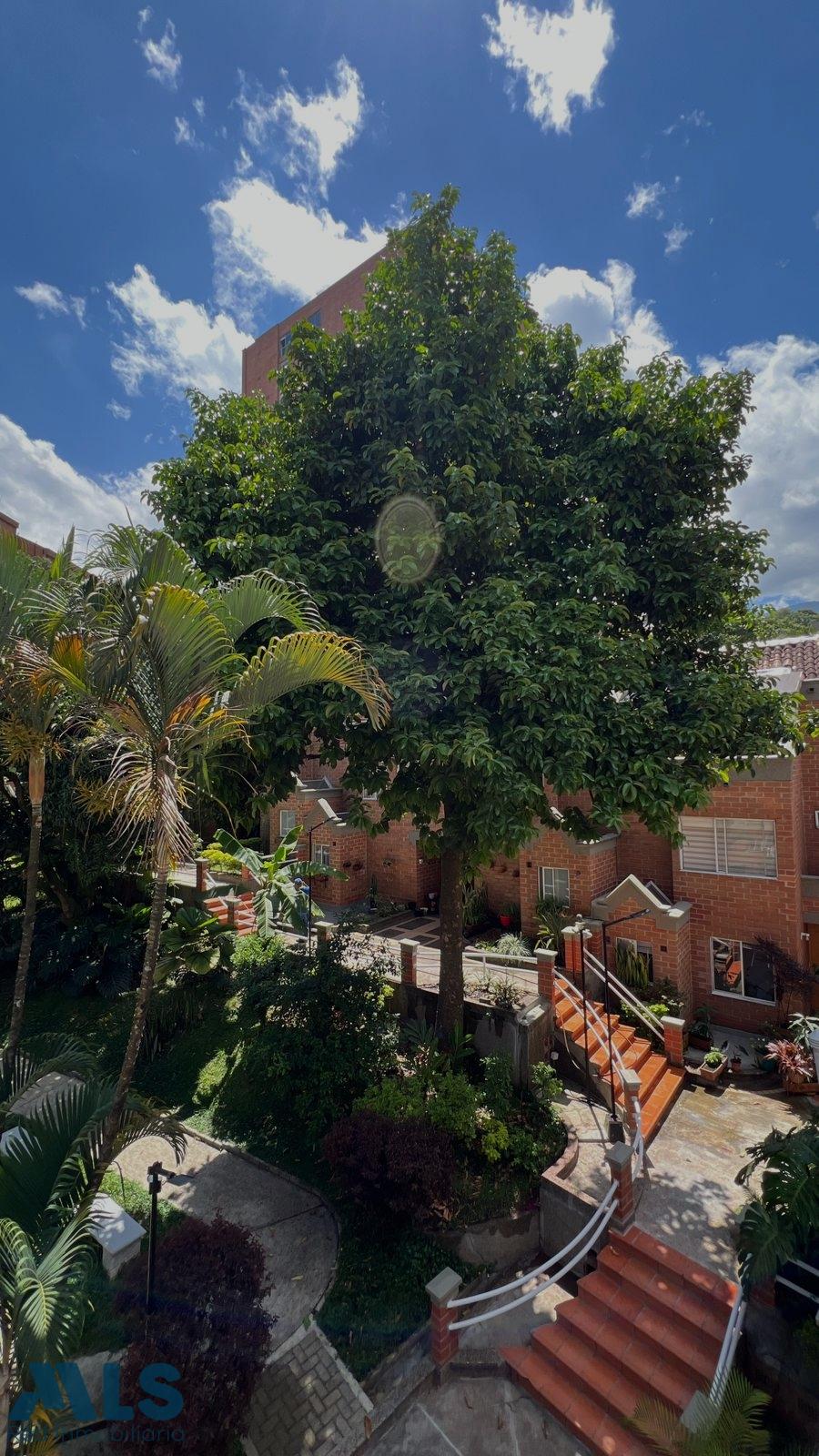 Casa en El Poblado – Medellín – 265887 - El Dandy
