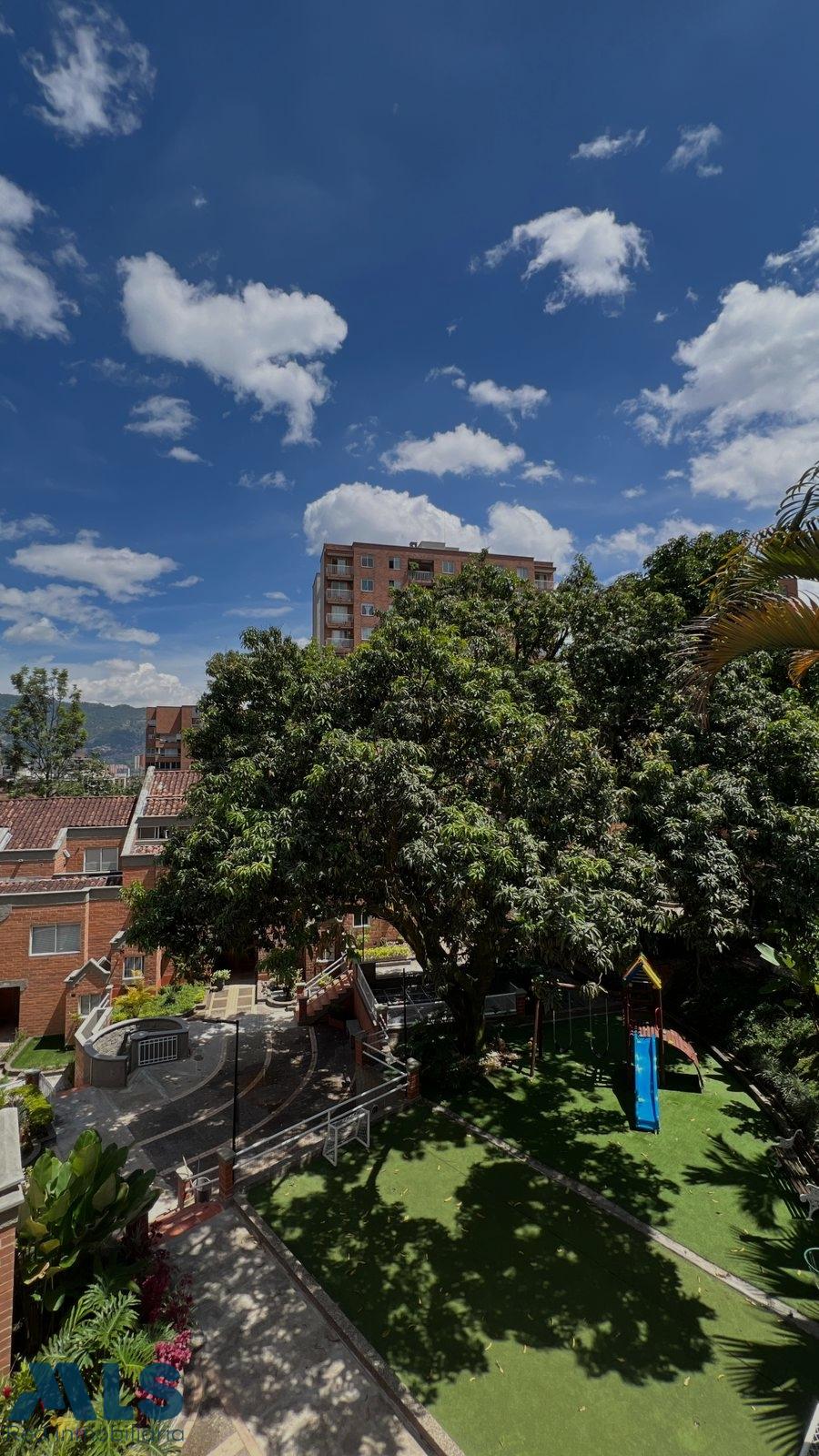 Casa en El Poblado – Medellín – 265887 - El Dandy