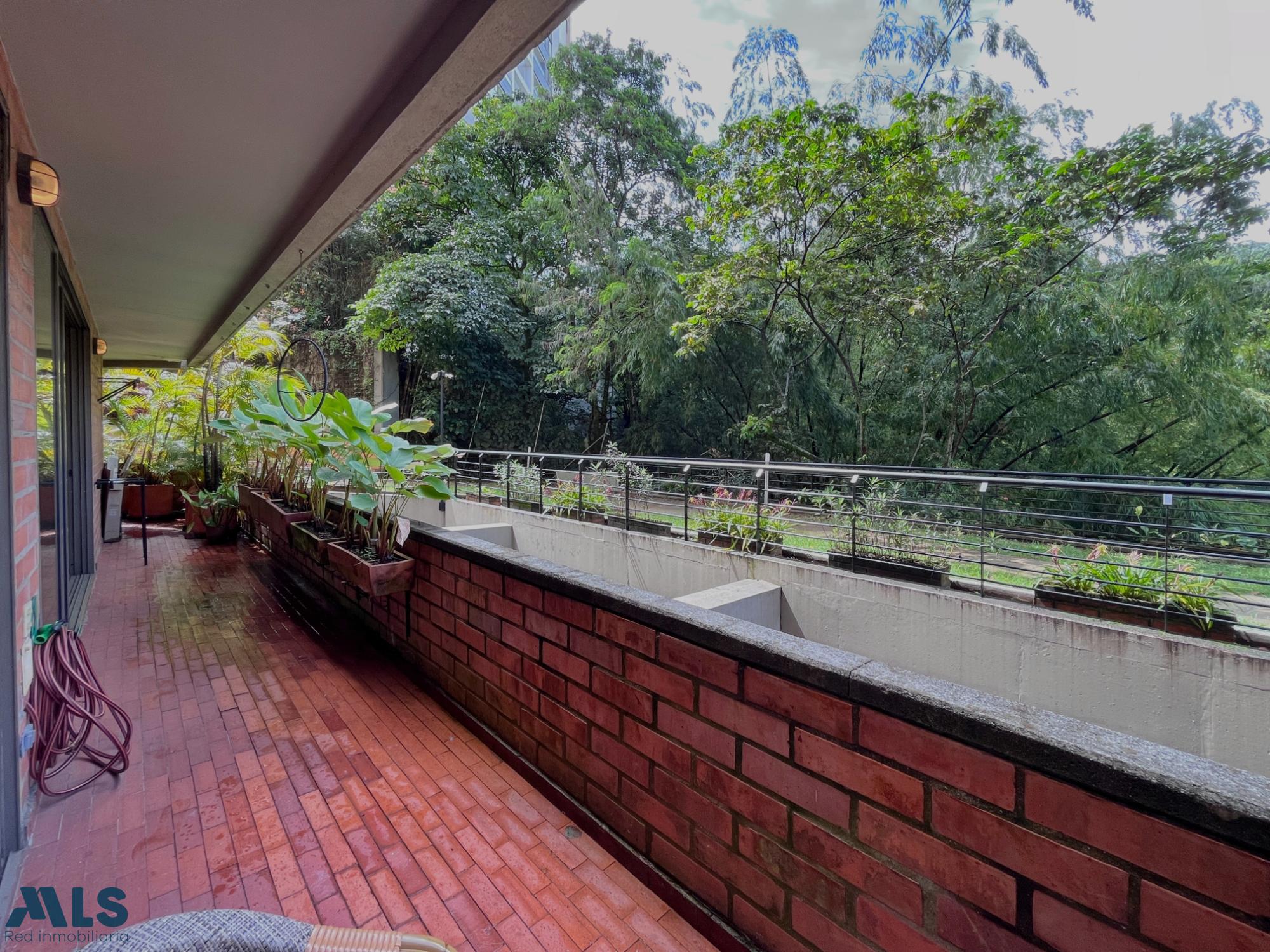 Apartamento en Loma del Encierro – Medellín – 265892 - El Dandy