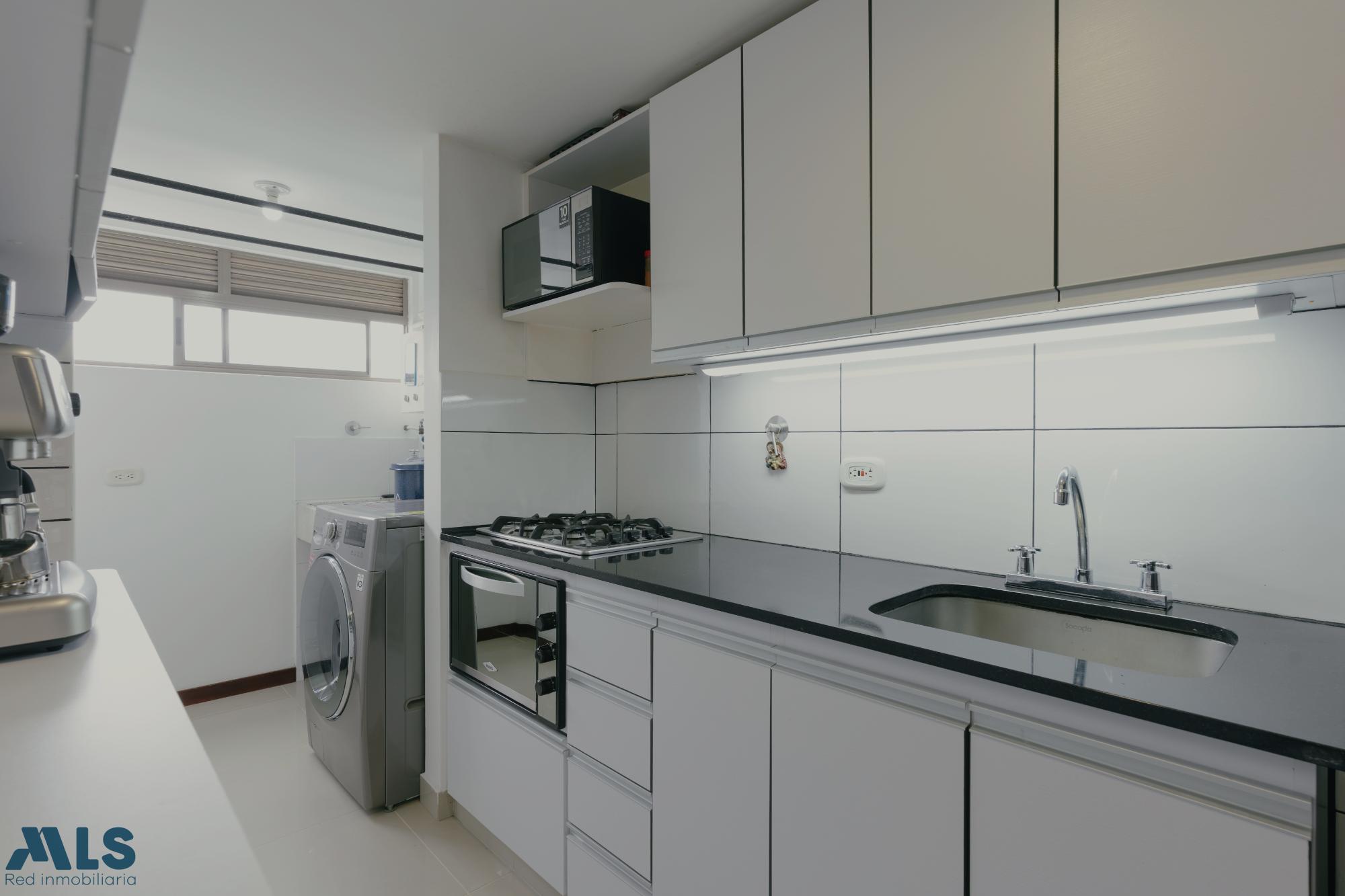 Apartamento en Loma del Barro – Envigado – 265906 - El Dandy