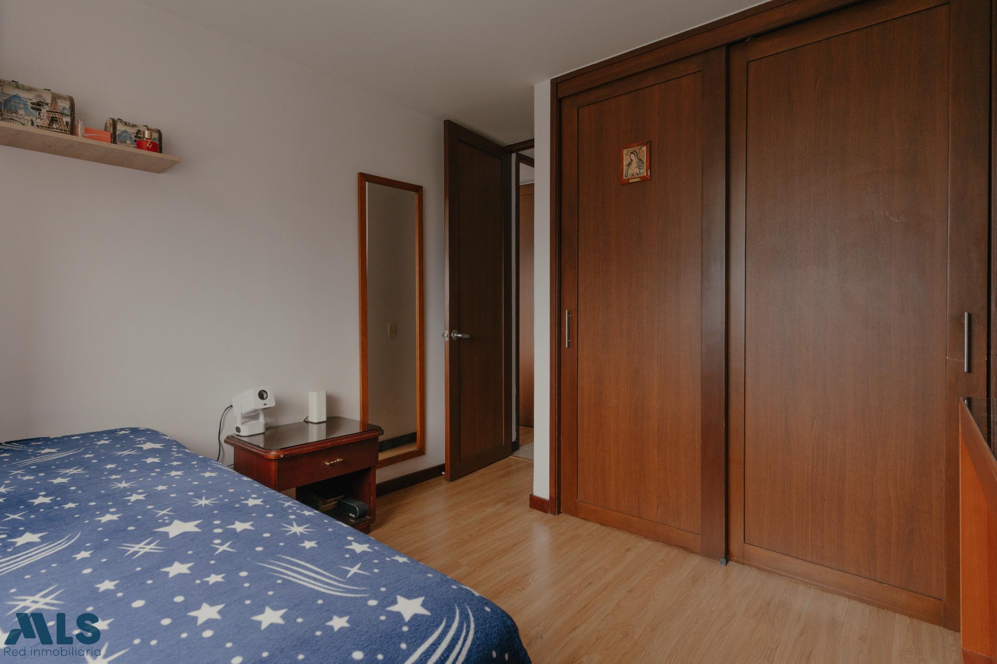 Apartamento en Loma del Barro – Envigado – 265906 - El Dandy