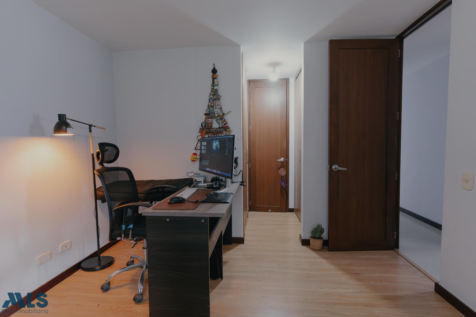 Apartamento en Loma del Barro – Envigado – 265906 - El Dandy