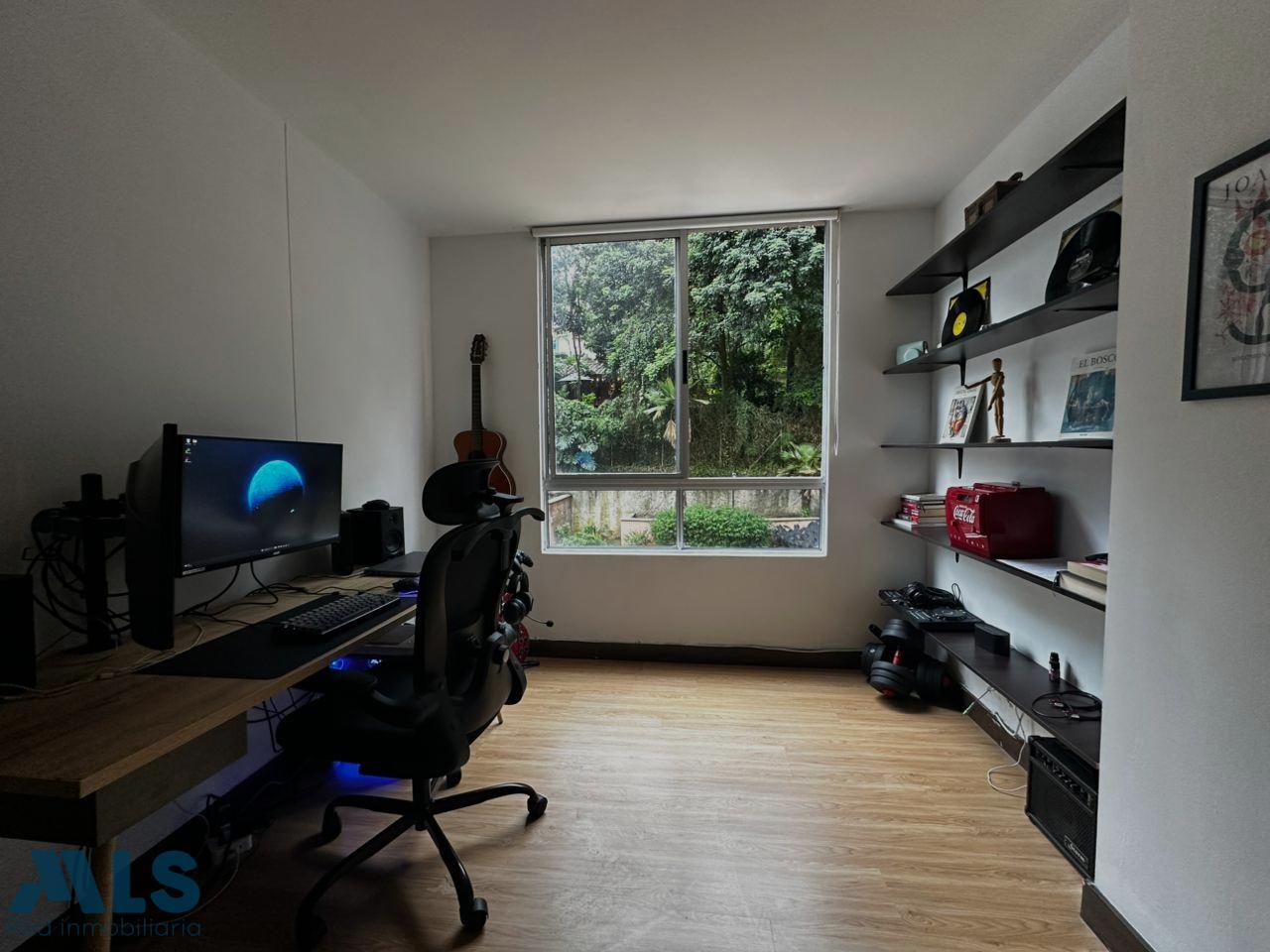 Apartamento en El Esmeraldal – Envigado – 265920 - El Dandy
