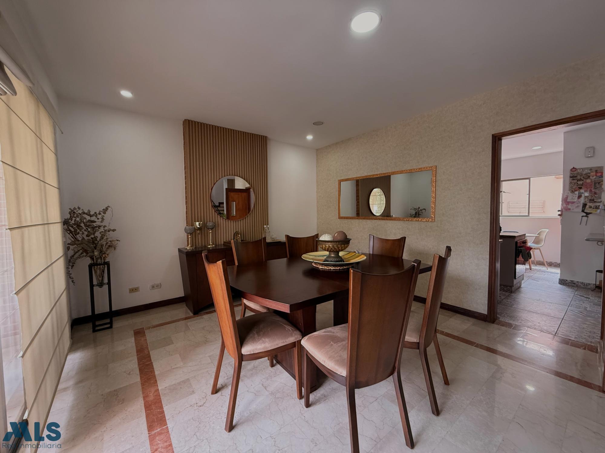 Casa en Loma de San Jose – Sabaneta – 265923 - El Dandy