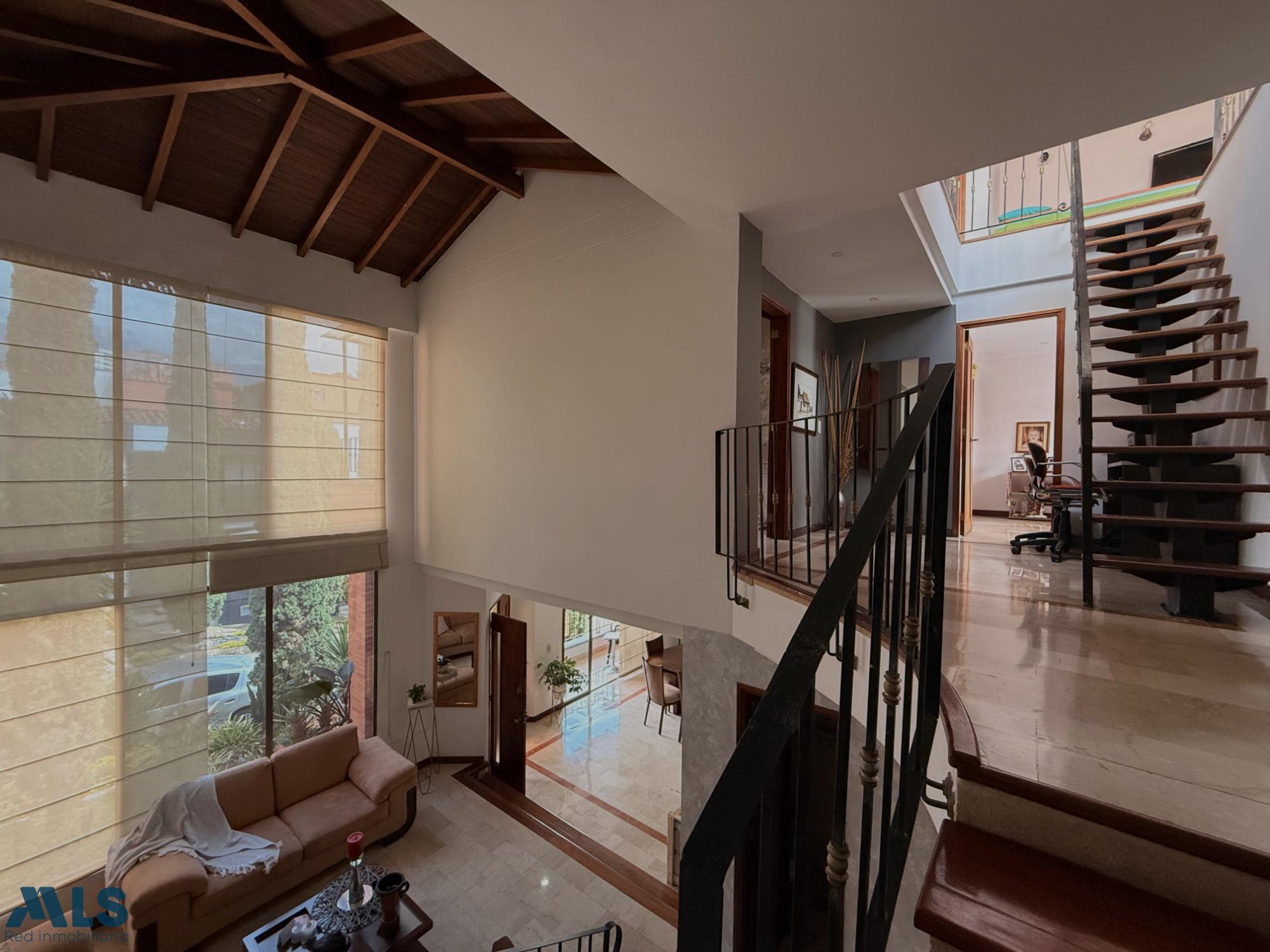 Casa en Loma de San Jose – Sabaneta – 265923 - El Dandy