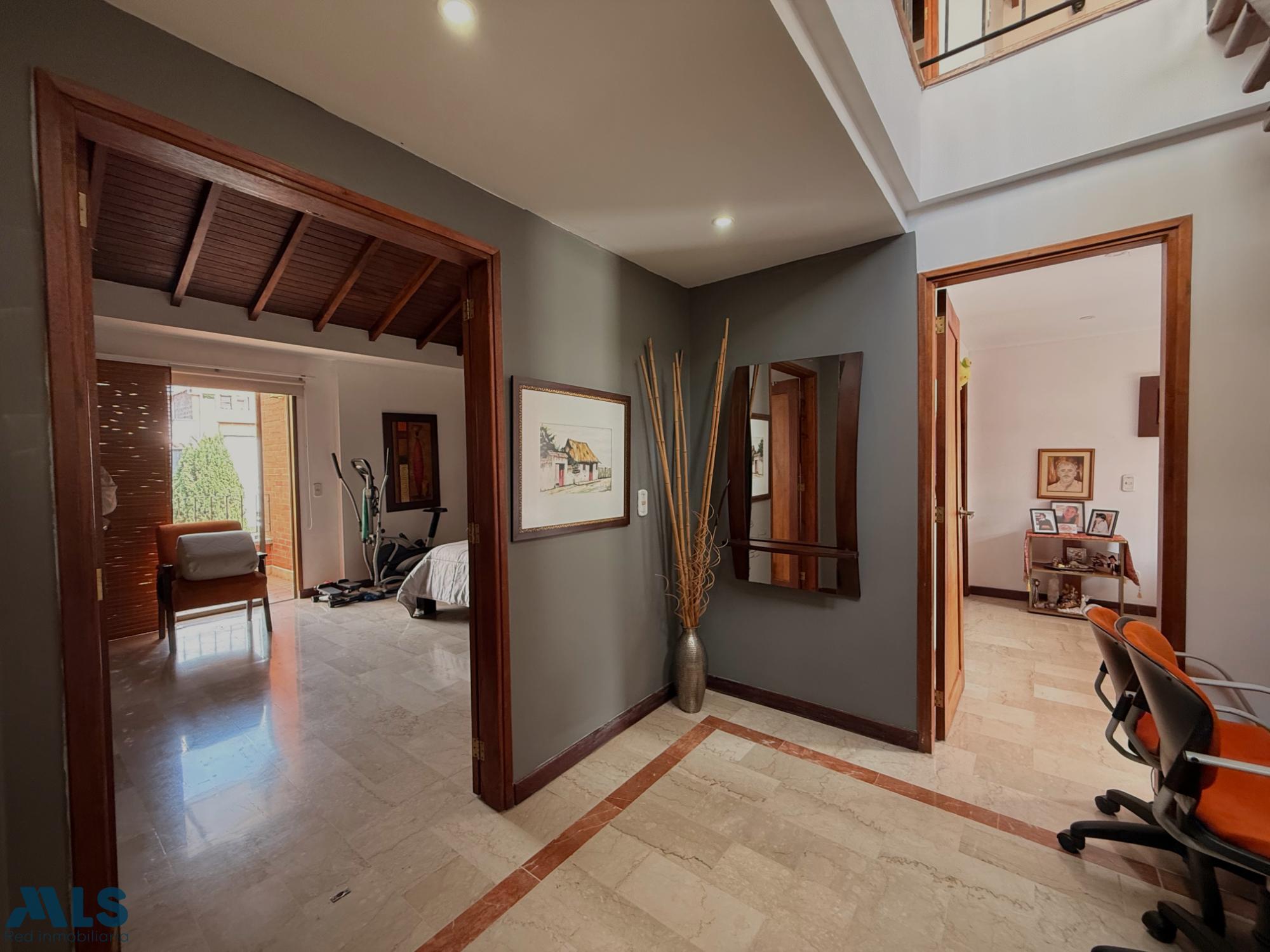 Casa en Loma de San Jose – Sabaneta – 265923 - El Dandy
