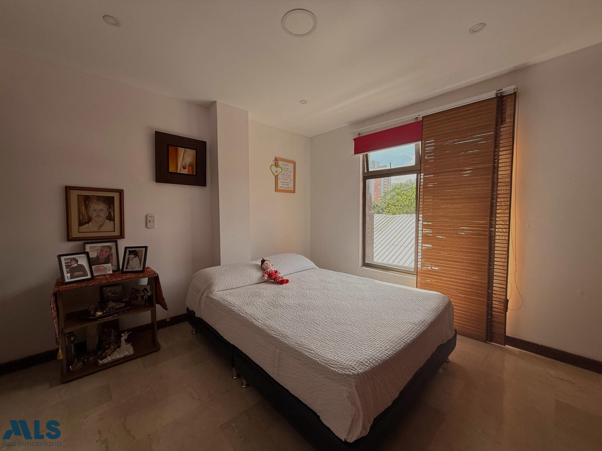 Casa en Loma de San Jose – Sabaneta – 265923 - El Dandy
