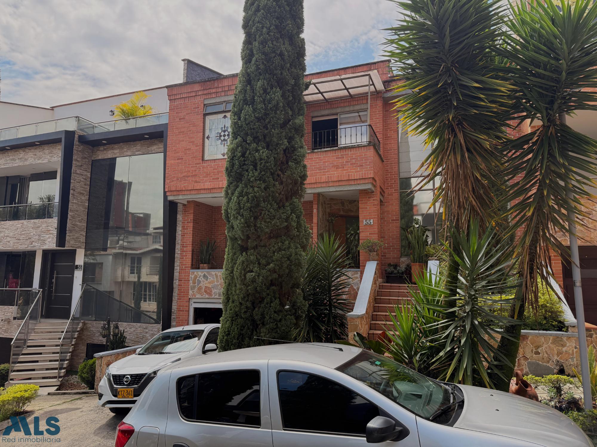 Casa en Loma de San Jose – Sabaneta – 265923 - El Dandy