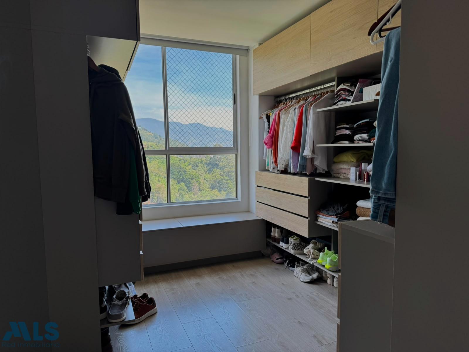 Apartamento en El Chinguí – Envigado – 265929 - El Dandy
