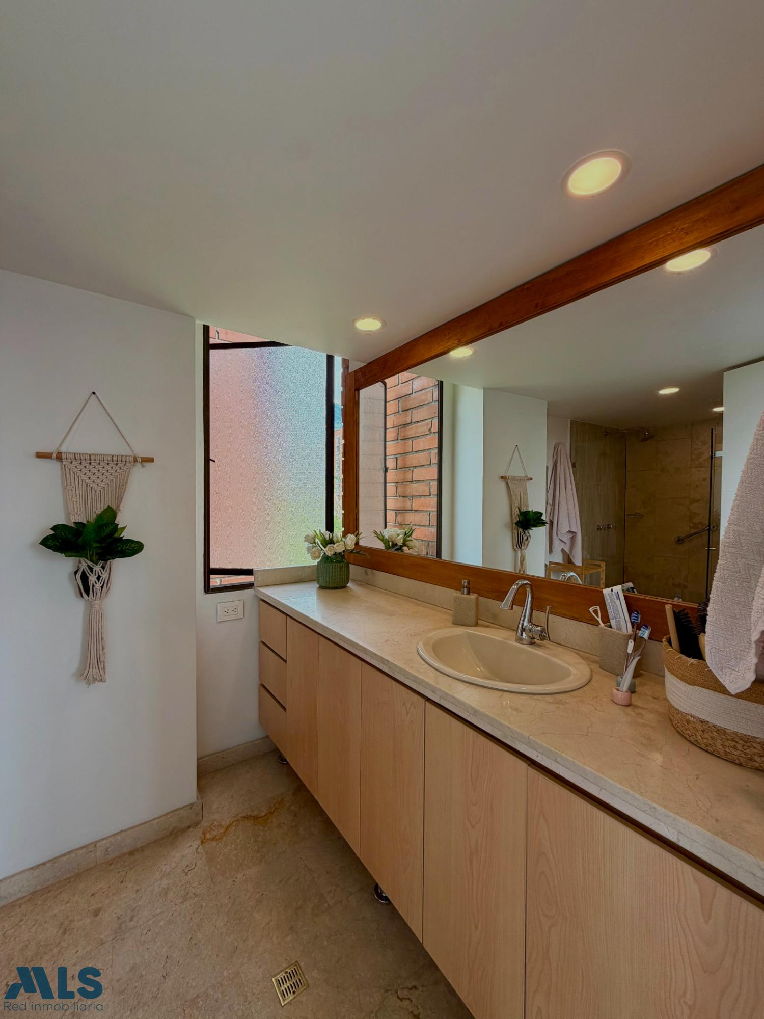Apartamento en El Campestre – Medellín – 265932 - El Dandy