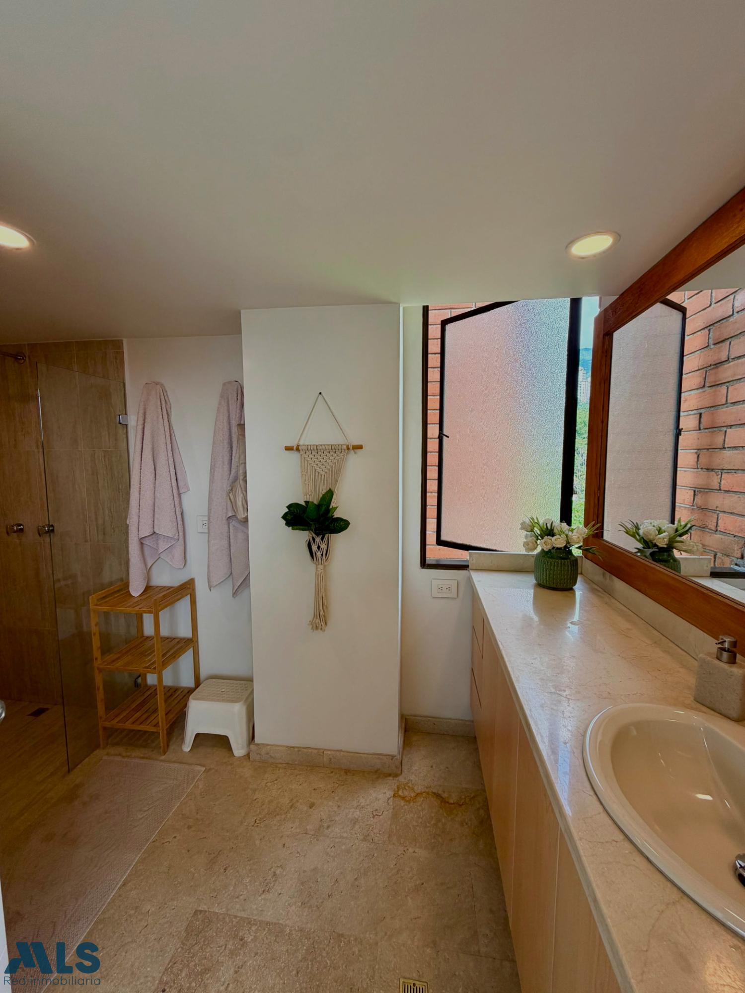 Apartamento en El Campestre – Medellín – 265932 - El Dandy
