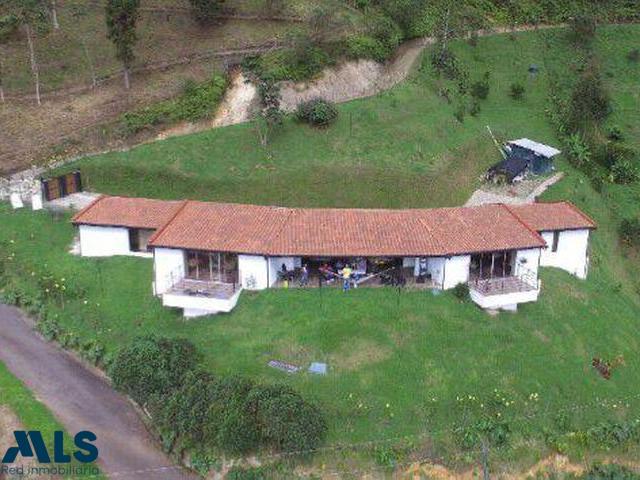 Casa en Sector Variante a Caldas – La Estrella – 265933 - El Dandy