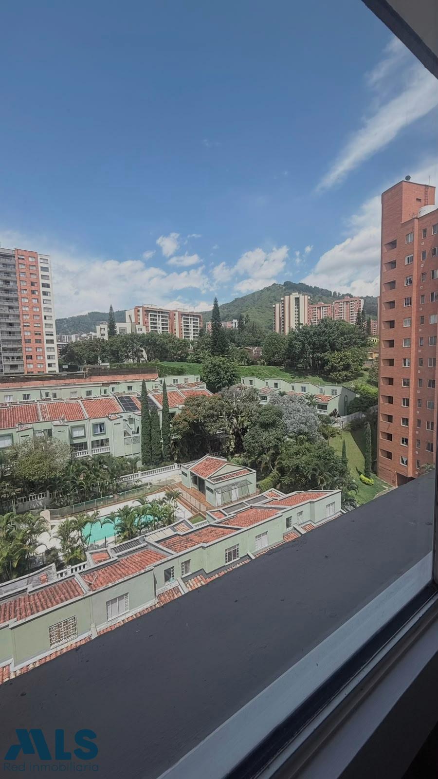 Apartamento en Loma de Los Bernal - foto 4