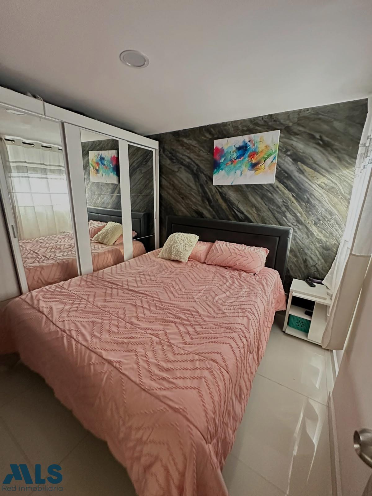 Apartamento en La Mina - foto 4