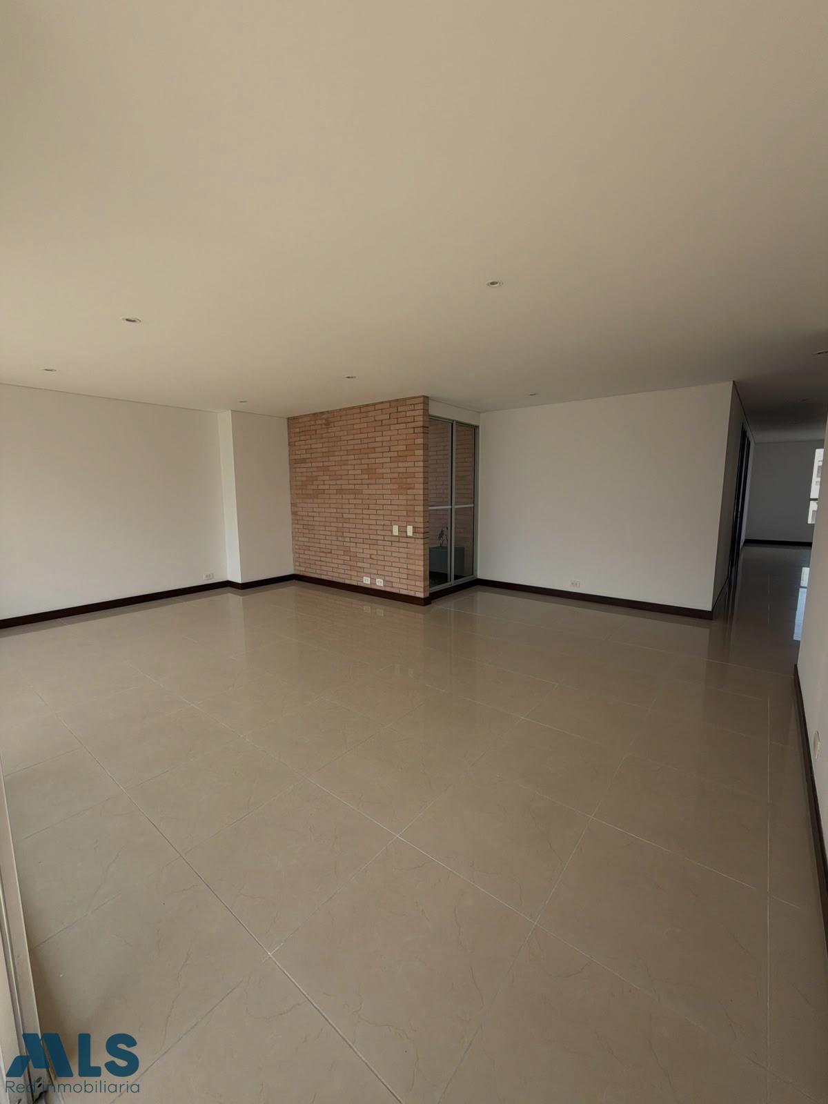 Apartamento en Loma de los Parra - foto 4
