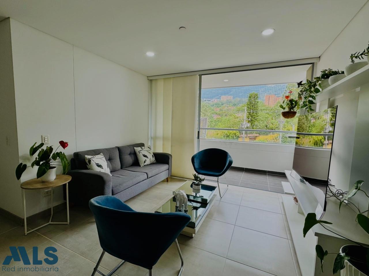 Apartamento en Loma de los Mesa - foto 4