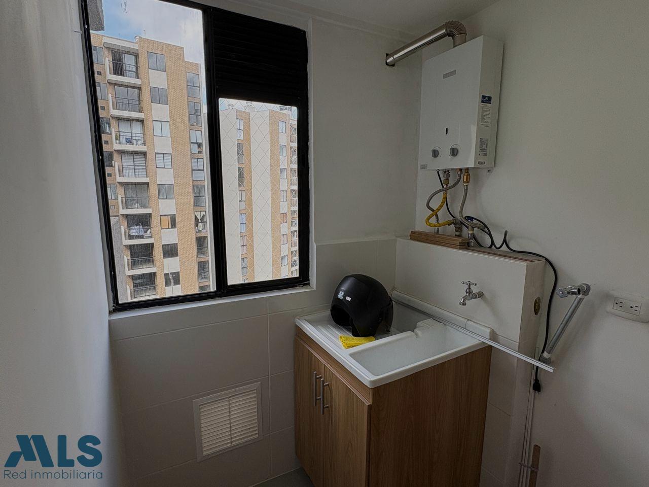 Apartamento en Cuatro Esquinas - foto 4