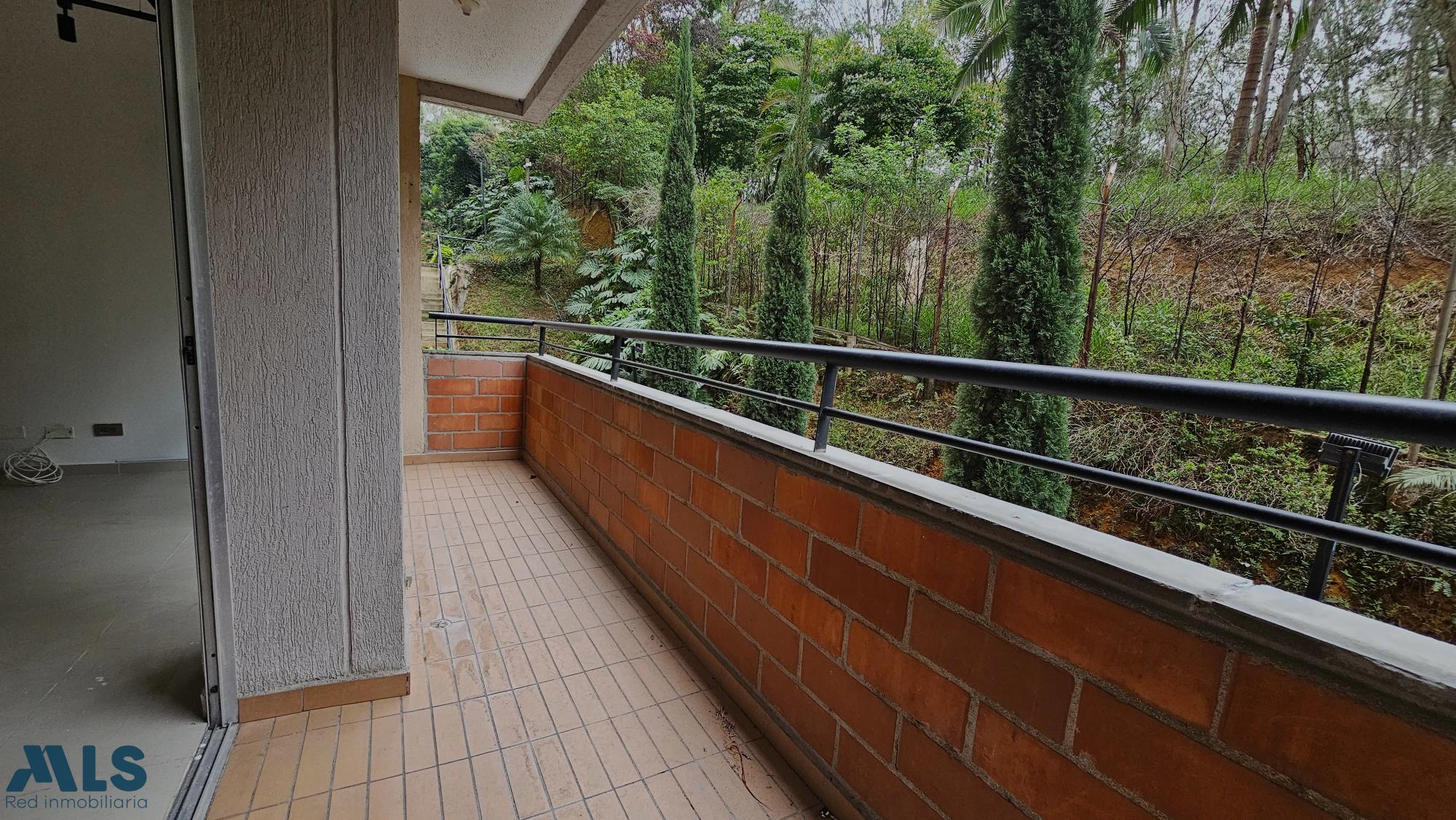 Apartamento en Santa Ana - foto 4