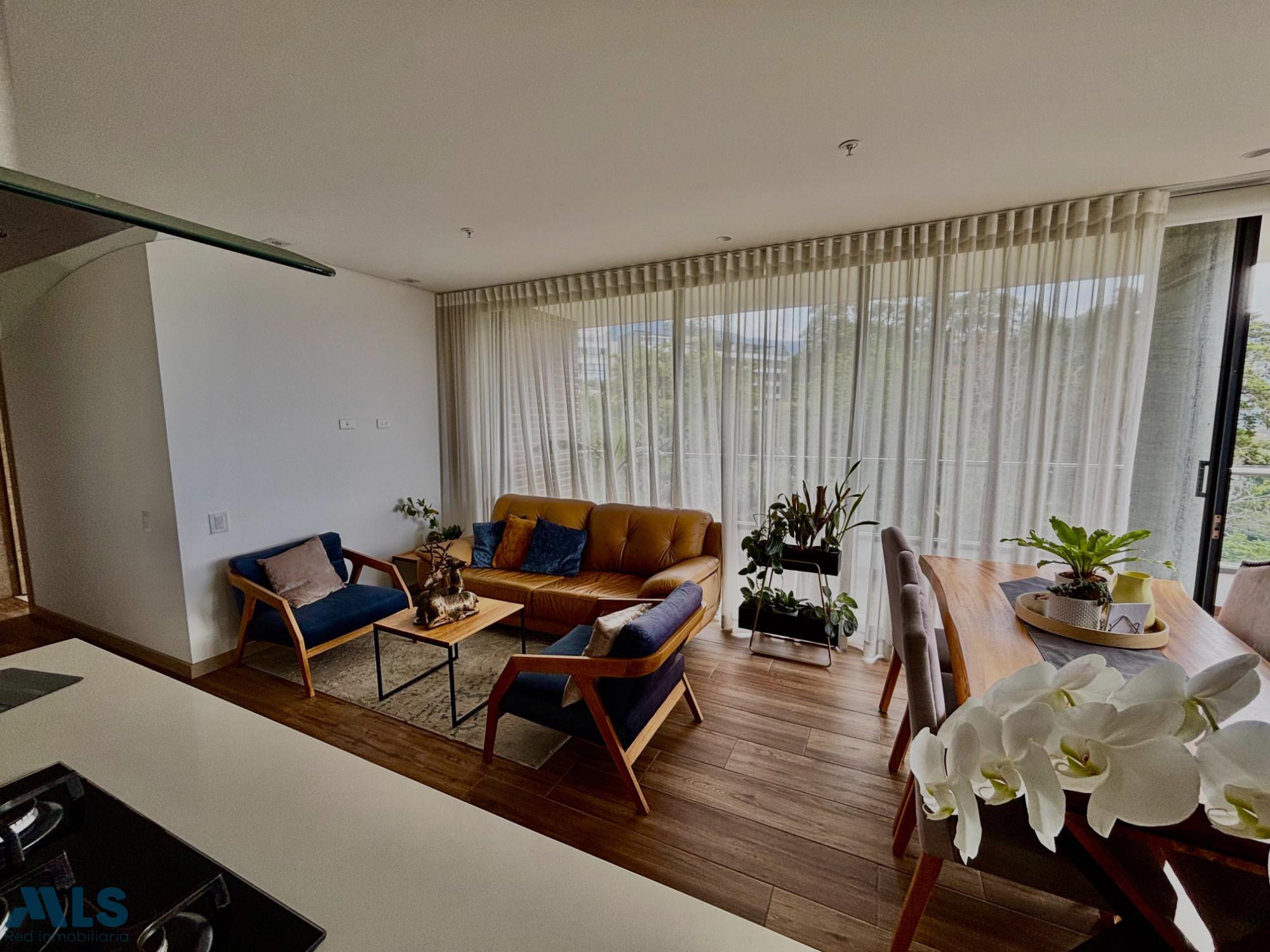 Apartamento en Loma del Escobero - foto 4