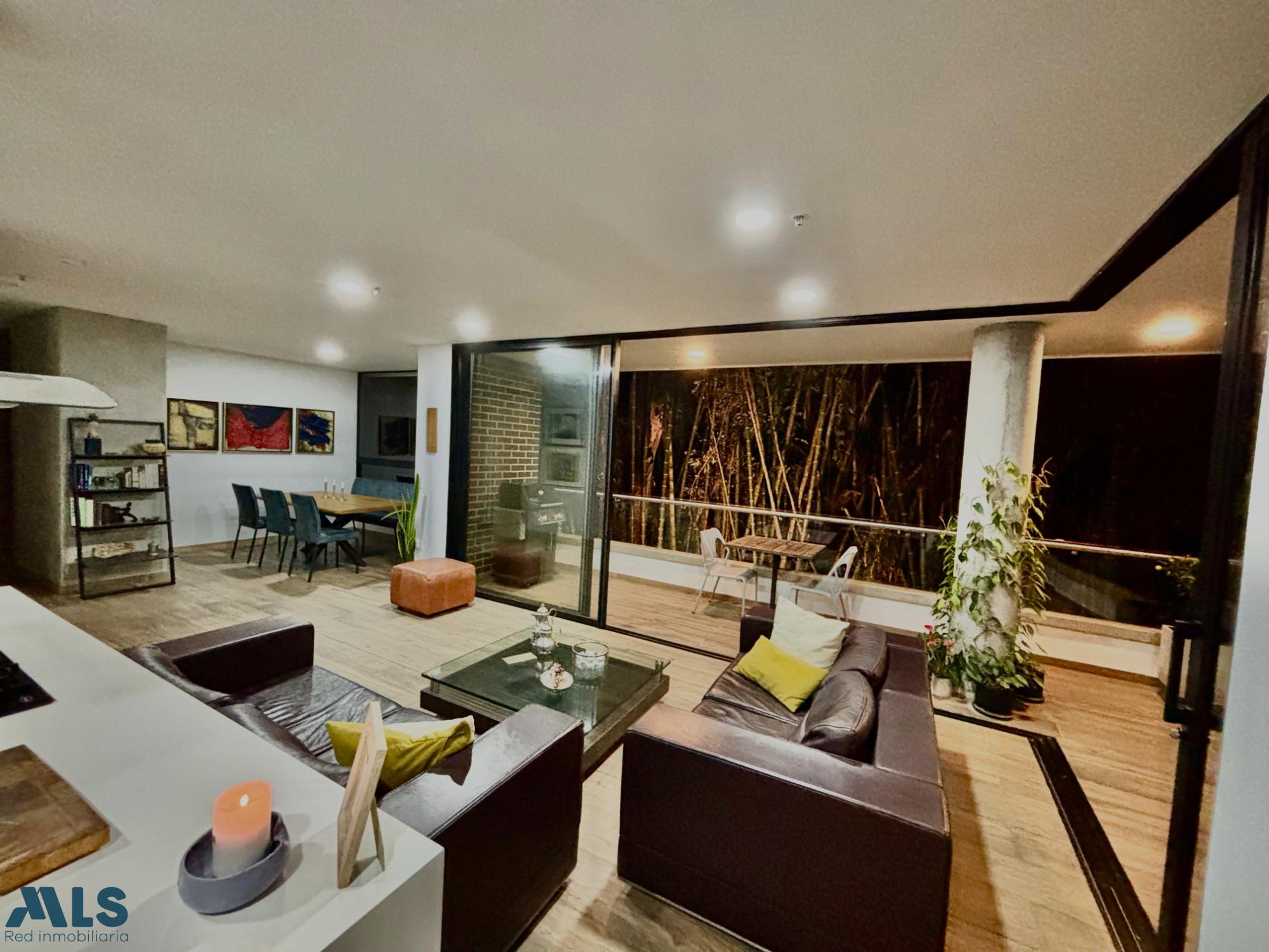 Apartamento en Loma del Escobero - foto 4