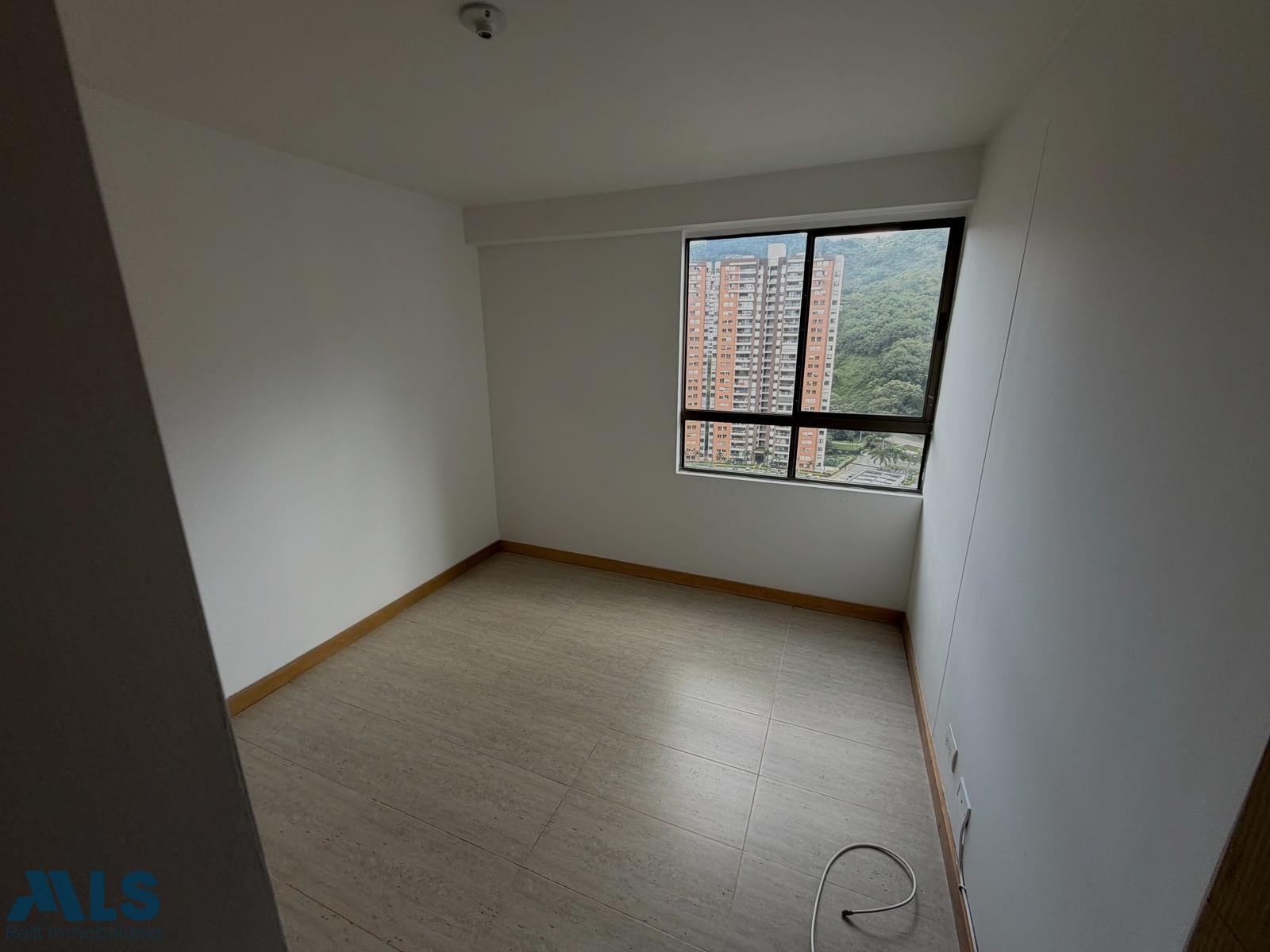 Apartamento en Loma de Los Bernal - foto 4