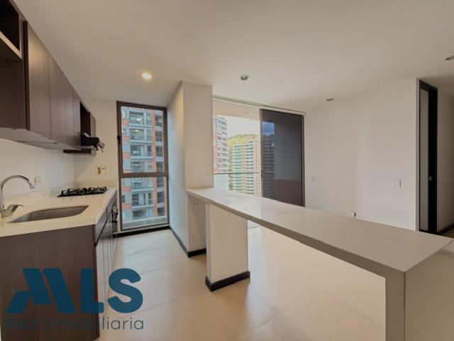 Apartamento en Altos del Poblado - foto 4
