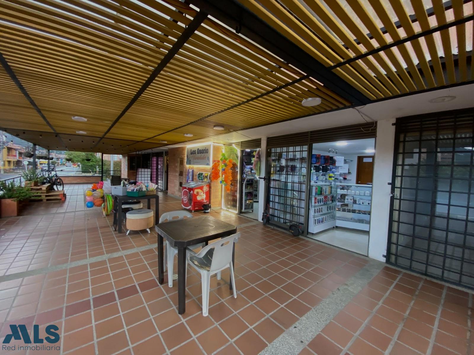 Local Comercial en Urbano (La Ceja) - foto 4