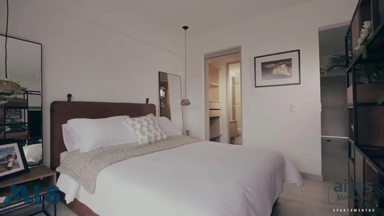 Apartamento en Tres Esquinas - foto 4