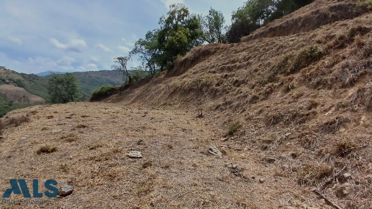 Lote Residencial en Las Cabañas - foto 4