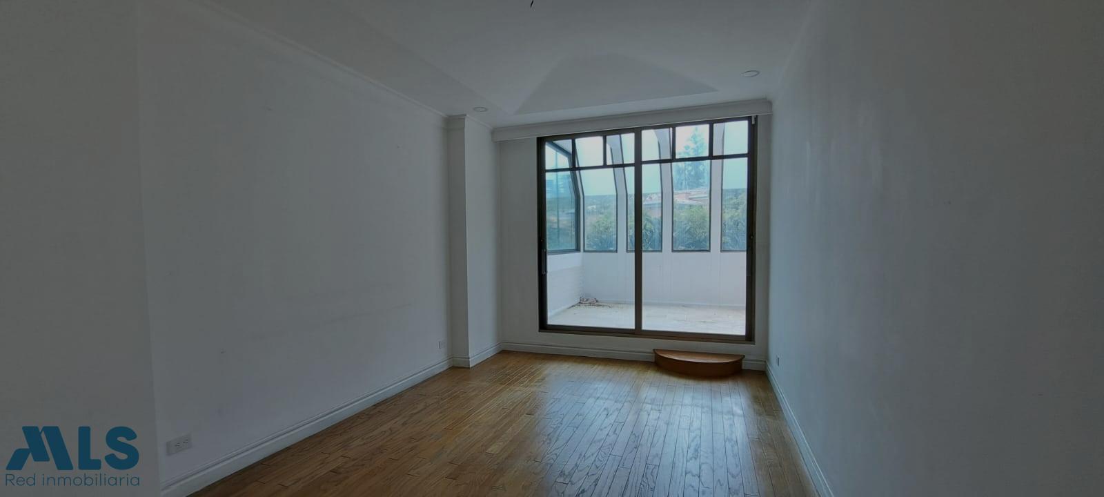 Apartamento en Altos del Poblado - foto 4