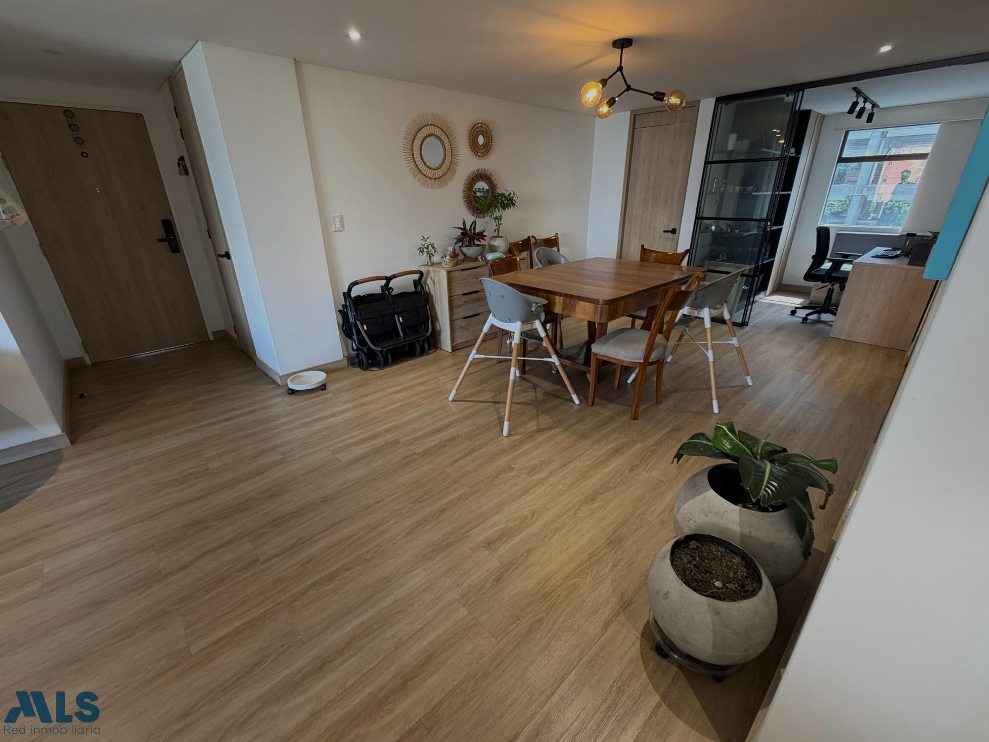 Apartamento en Loma de los Parra - foto 4